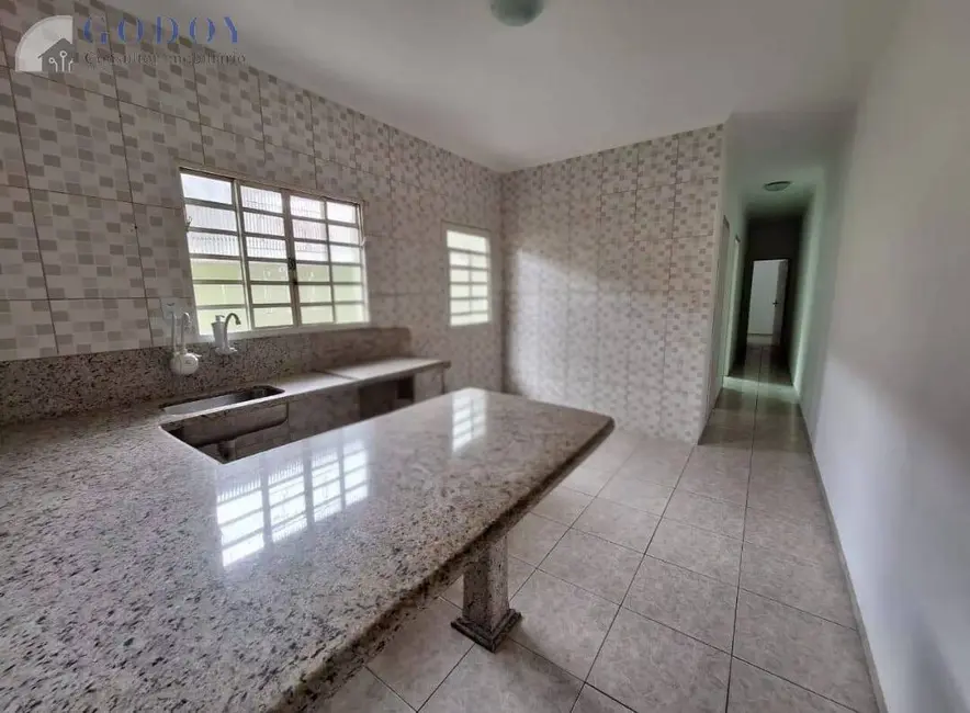 Foto 4 de Casa com 3 quartos à venda, 109m2 em Vila Rica, Pindamonhangaba - SP