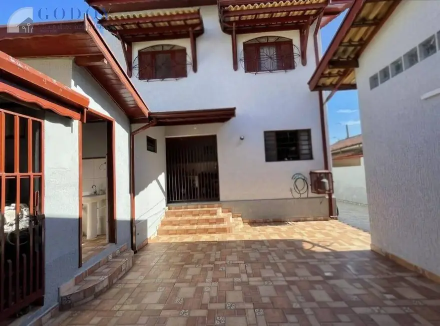 Foto 5 de Sobrado com 3 quartos à venda, 257m2 em Residencial Mombaça I, Pindamonhangaba - SP