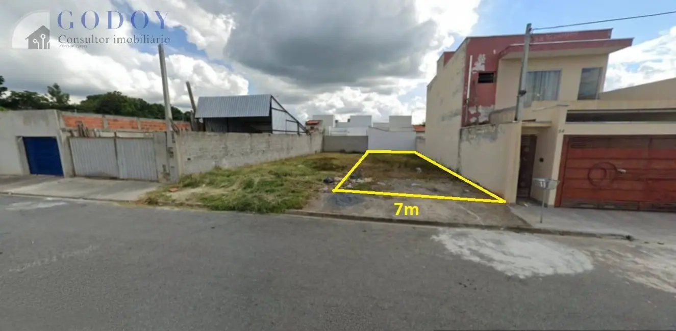 Foto 1 de Terreno / Lote à venda, 175m2 em Pindamonhangaba - SP