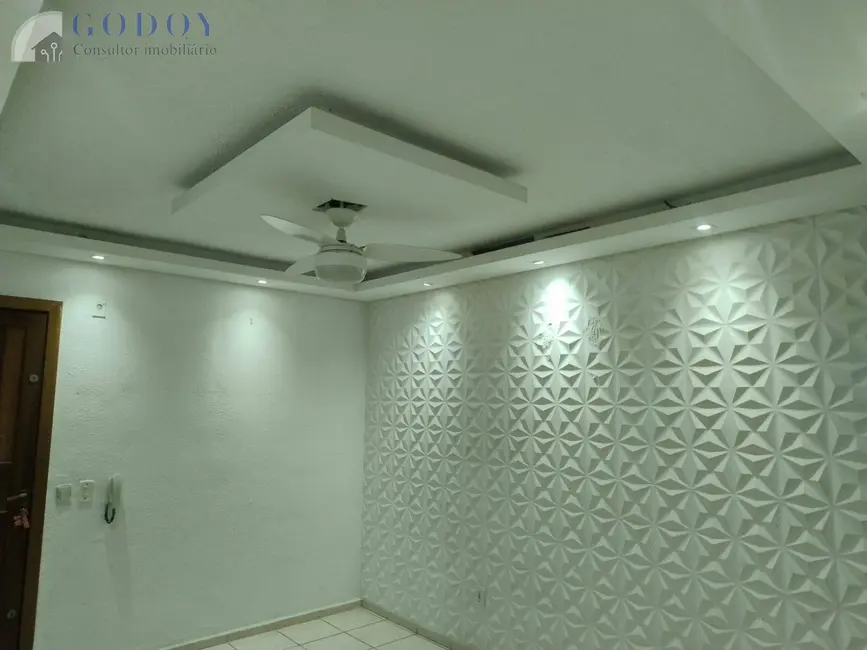 Foto 3 de Apartamento com 2 quartos à venda, 47m2 em Pindamonhangaba - SP