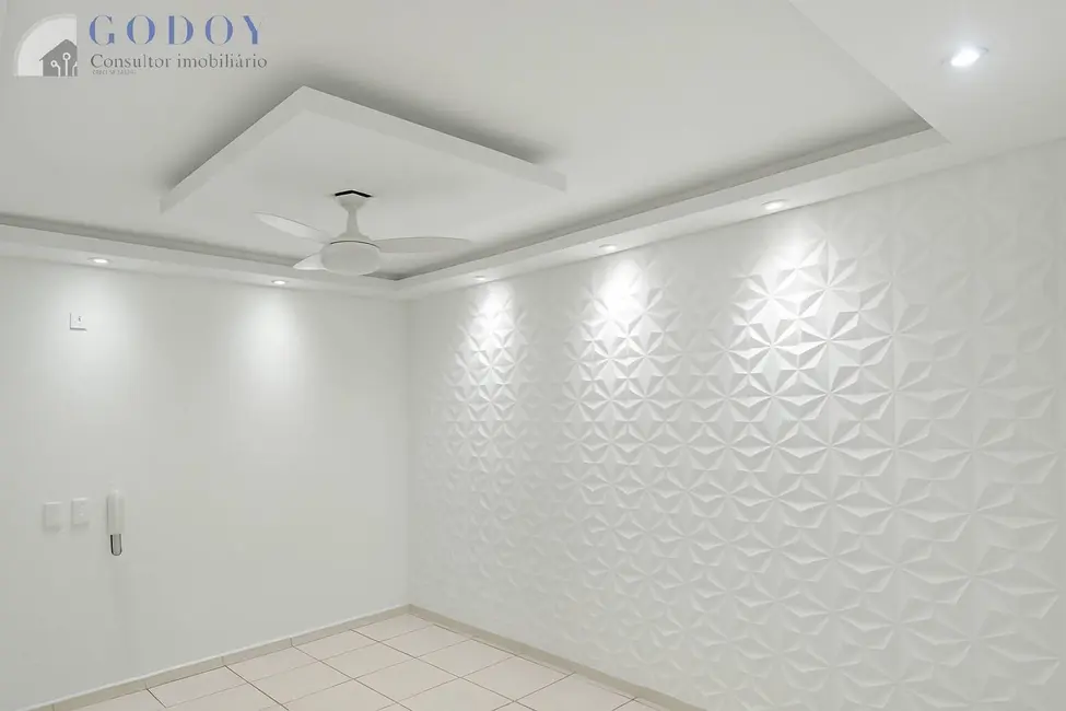 Foto 1 de Apartamento com 2 quartos à venda, 47m2 em Pindamonhangaba - SP