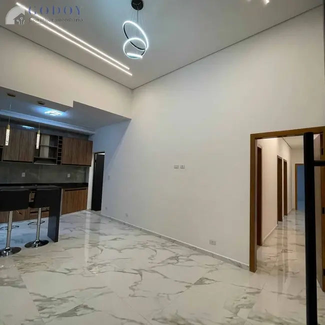 Foto 2 de Casa com 3 quartos à venda, 175m2 em Condomínio Residencial e Comercial Laguna, Pindamonhangaba - SP