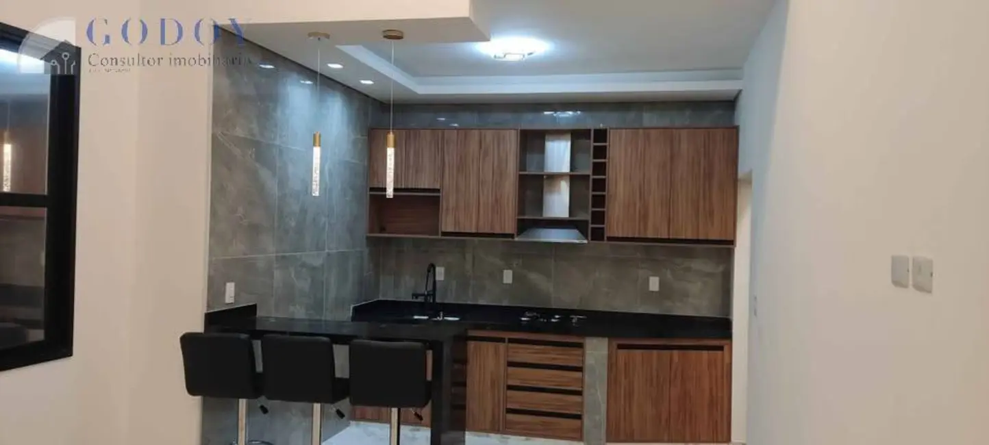 Foto 3 de Casa com 3 quartos à venda, 175m2 em Condomínio Residencial e Comercial Laguna, Pindamonhangaba - SP