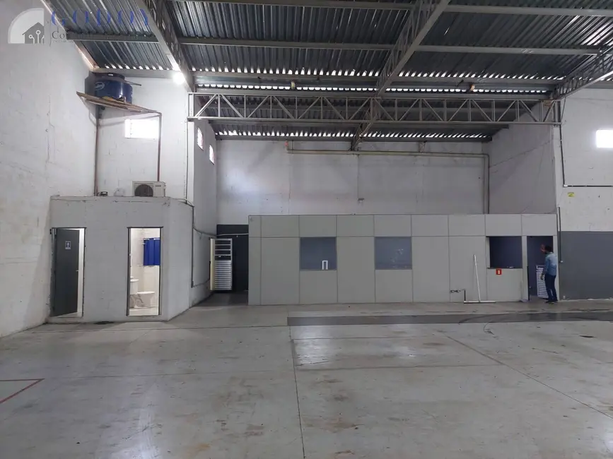 Foto 4 de Armazém / Galpão para alugar, 825m2 em Loteamento Quinta das Frutas, Taubate - SP