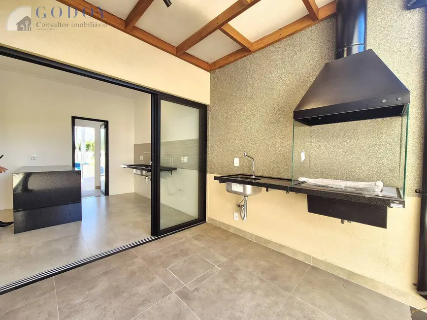 Foto 2 de Casa com 3 quartos à venda e para alugar, 103m2 em Pindamonhangaba - SP