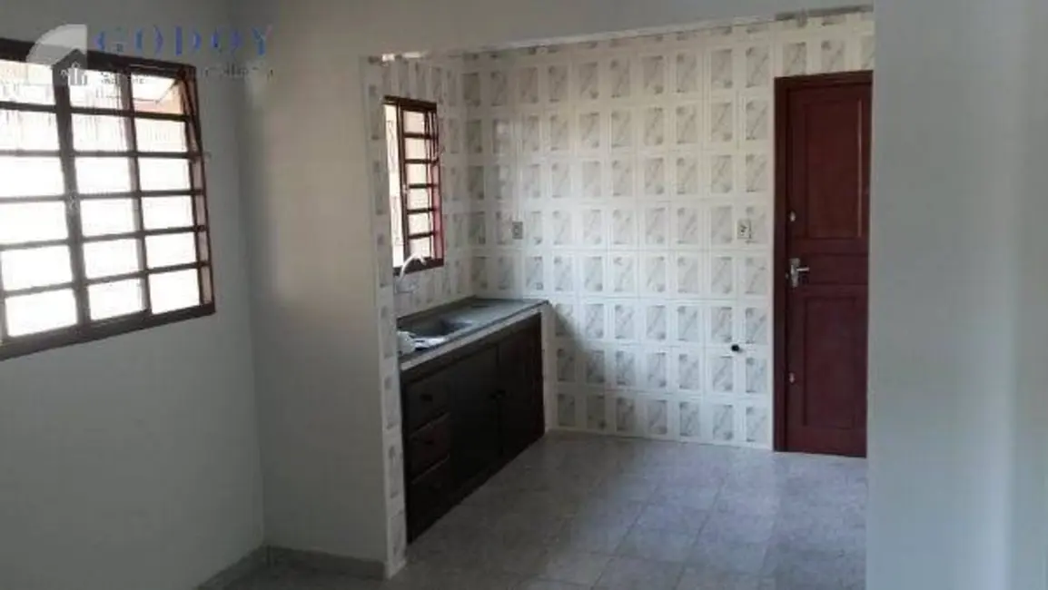 Foto 4 de Casa com 2 quartos à venda e para alugar, 70m2 em Jardim Boa Vista, Pindamonhangaba - SP