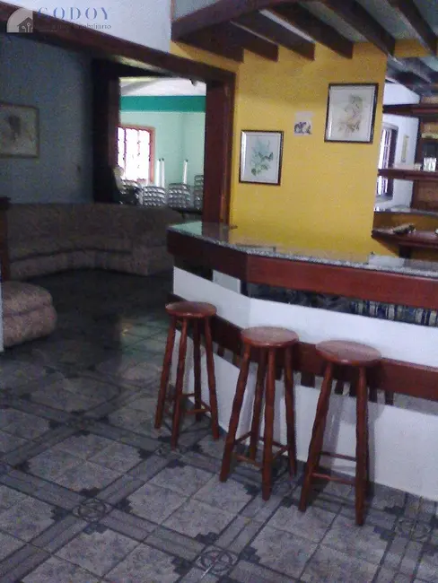 Foto 6 de Sítio / Rancho com 6 quartos à venda e para alugar, 2000m2 em Mandú, Pindamonhangaba - SP