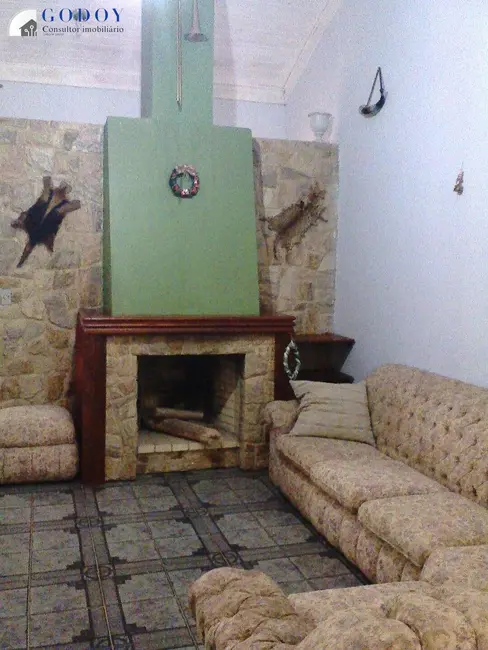 Foto 5 de Sítio / Rancho com 6 quartos à venda e para alugar, 2000m2 em Mandú, Pindamonhangaba - SP