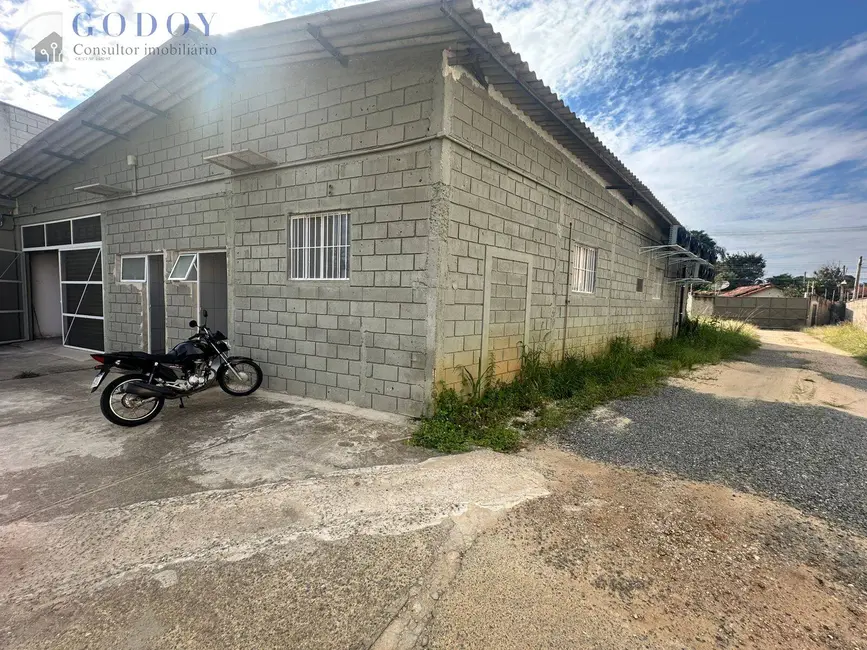 Foto 1 de Armazém / Galpão para alugar, 900m2 em Jardim Cristina, Pindamonhangaba - SP