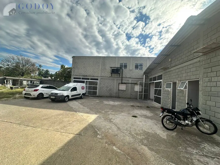 Foto 2 de Armazém / Galpão para alugar, 900m2 em Jardim Cristina, Pindamonhangaba - SP