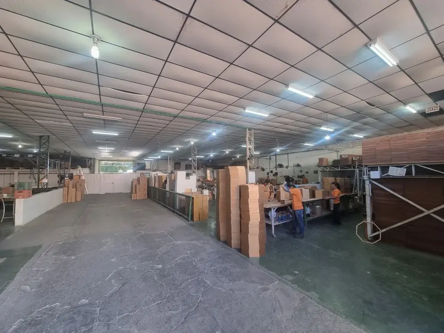 Foto 3 de Armazém / Galpão à venda e para alugar, 245m2 em Aparecida - SP