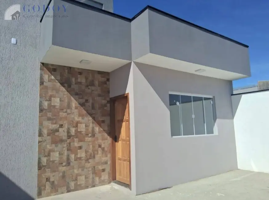 Foto 2 de Casa com 2 quartos à venda, 80m2 em Pindamonhangaba - SP
