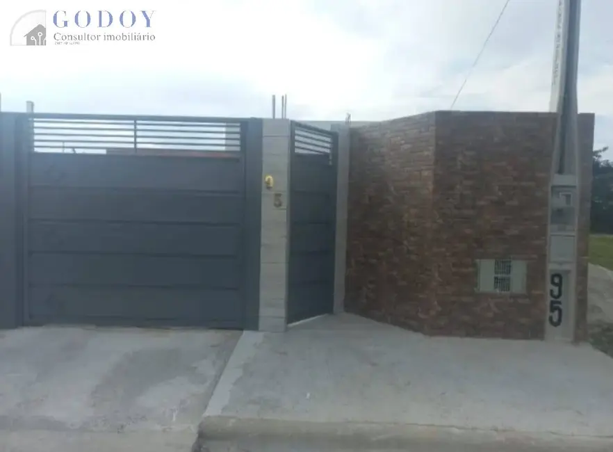 Foto 1 de Casa com 2 quartos à venda, 72m2 em Pindamonhangaba - SP