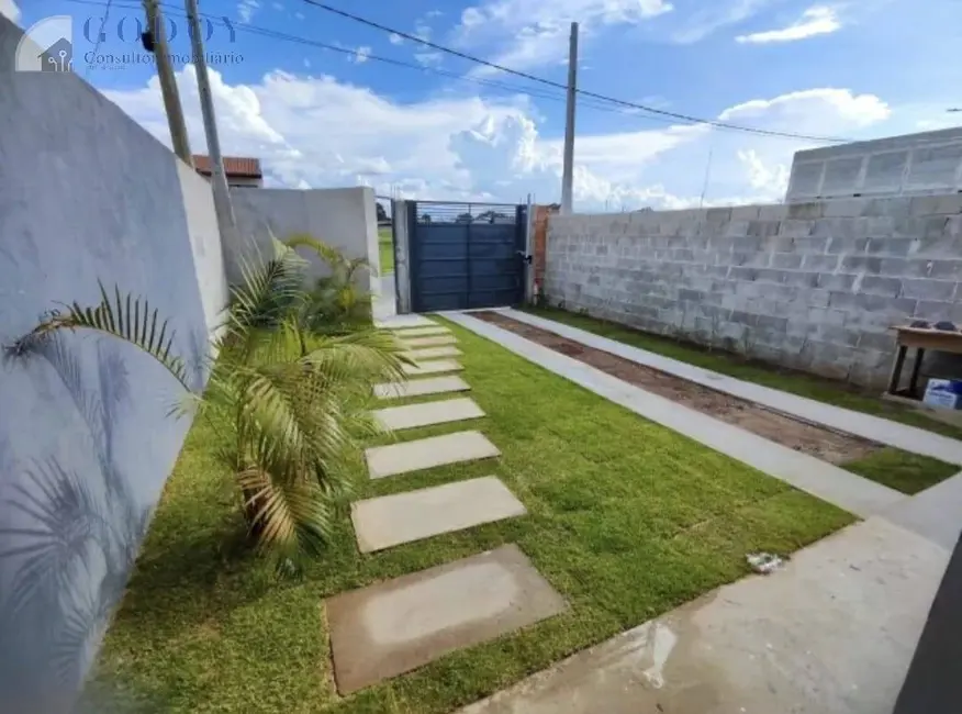 Foto 3 de Casa com 2 quartos à venda, 72m2 em Pindamonhangaba - SP
