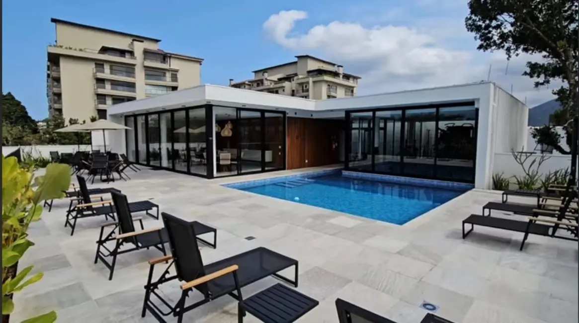Foto 1 de Casa de Condomínio com 2 quartos à venda e para alugar, 80m2 em Ubatuba - SP