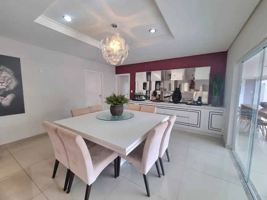 Foto 7 de Casa de Condomínio com 3 quartos à venda, 245m2 em Pindamonhangaba - SP