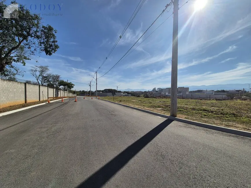 Foto 4 de Lote de Condomínio à venda, 356m2 em Pindamonhangaba - SP