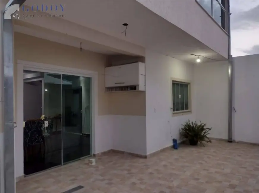 Foto 4 de Sobrado com 3 quartos à venda, 200m2 em Residencial Parque das Palmeiras, Pindamonhangaba - SP