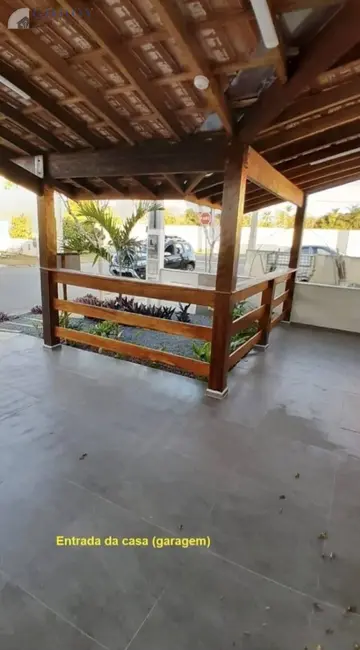 Foto 3 de Casa com 3 quartos à venda, 153m2 em Condomínio Residencial e Comercial Laguna, Pindamonhangaba - SP