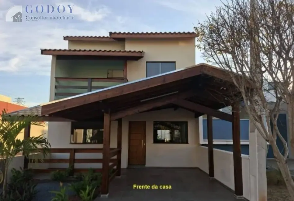 Foto 1 de Casa com 3 quartos à venda, 153m2 em Condomínio Residencial e Comercial Laguna, Pindamonhangaba - SP