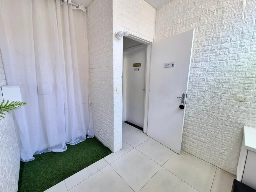 Foto 2 de Sala Comercial para alugar, 8m2 em Centro, Pindamonhangaba - SP