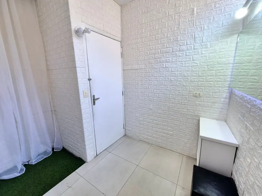 Foto 5 de Sala Comercial para alugar, 8m2 em Centro, Pindamonhangaba - SP