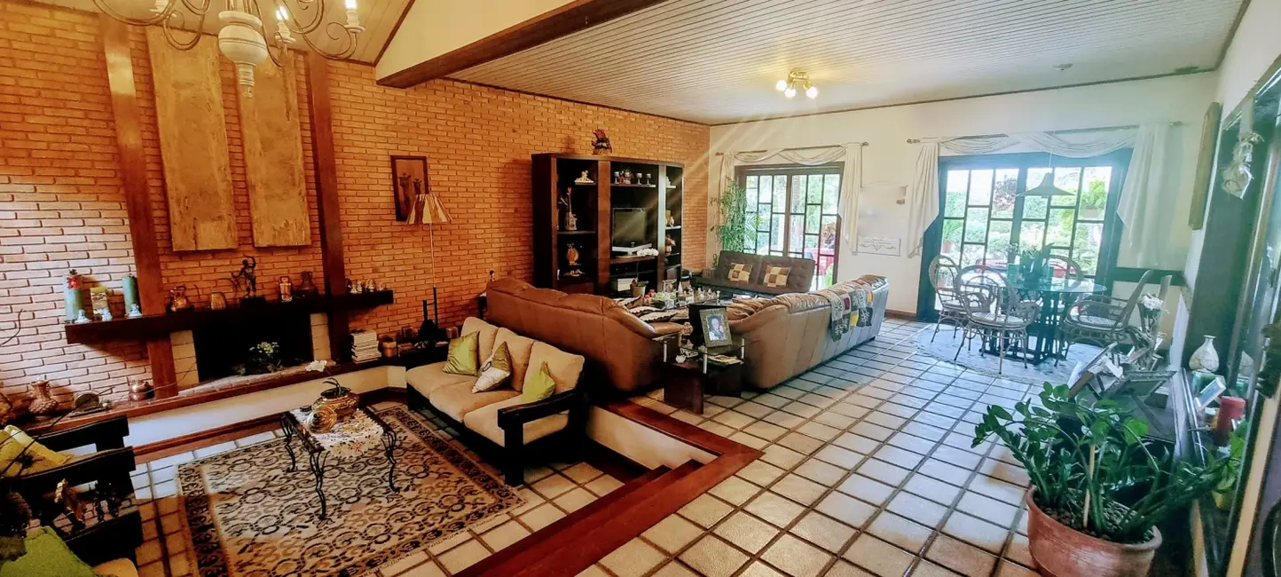 Foto 7 de Casa de Condomínio com 4 quartos à venda, 380m2 em Socorro, Pindamonhangaba - SP