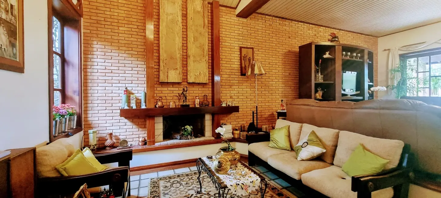 Foto 9 de Casa de Condomínio com 4 quartos à venda, 380m2 em Socorro, Pindamonhangaba - SP