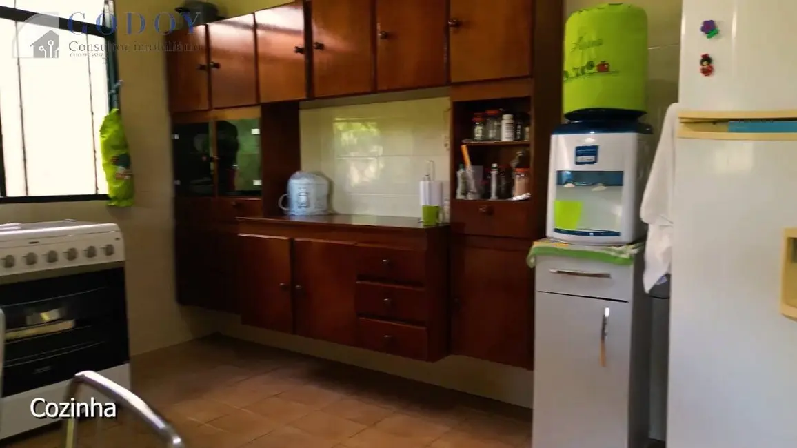 Sítio / Rancho com 5 quartos à venda, 14m2 em Centro, Cruzeiro - SP - imagem 9 Foto 9 de Sítio / Rancho com 5 quartos à venda, 14m2 em Centro, Cruzeiro - SP