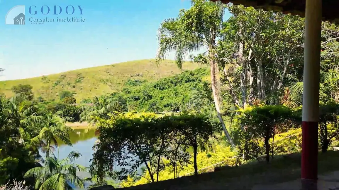 Sítio / Rancho com 5 quartos à venda, 14m2 em Centro, Cruzeiro - SP - imagem 5 Foto 5 de Sítio / Rancho com 5 quartos à venda, 14m2 em Centro, Cruzeiro - SP