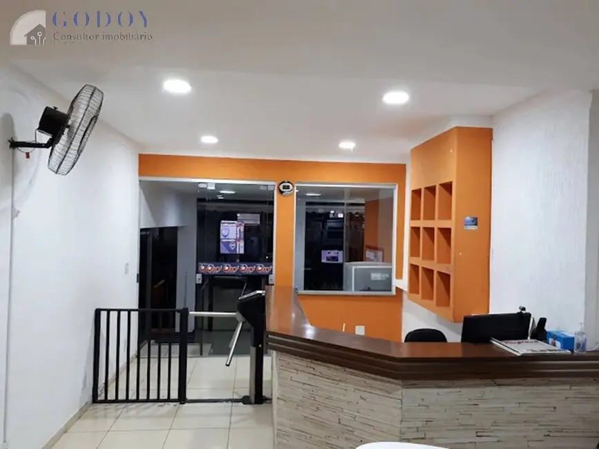 Foto 2 de Sala Comercial à venda e para alugar, 700m2 em Centro, Pindamonhangaba - SP