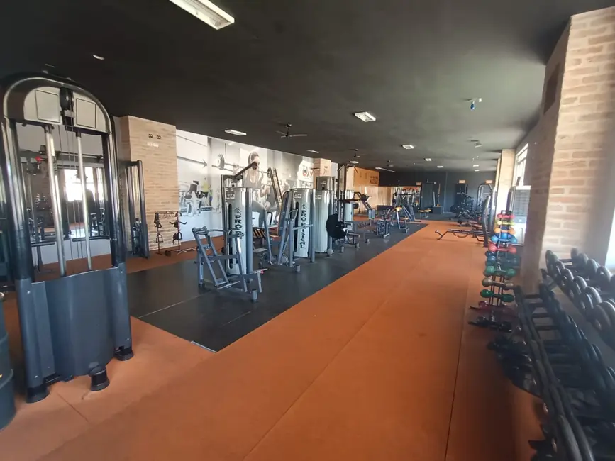 Foto 2 de Sala Comercial à venda e para alugar, 700m2 em Centro, Pindamonhangaba - SP