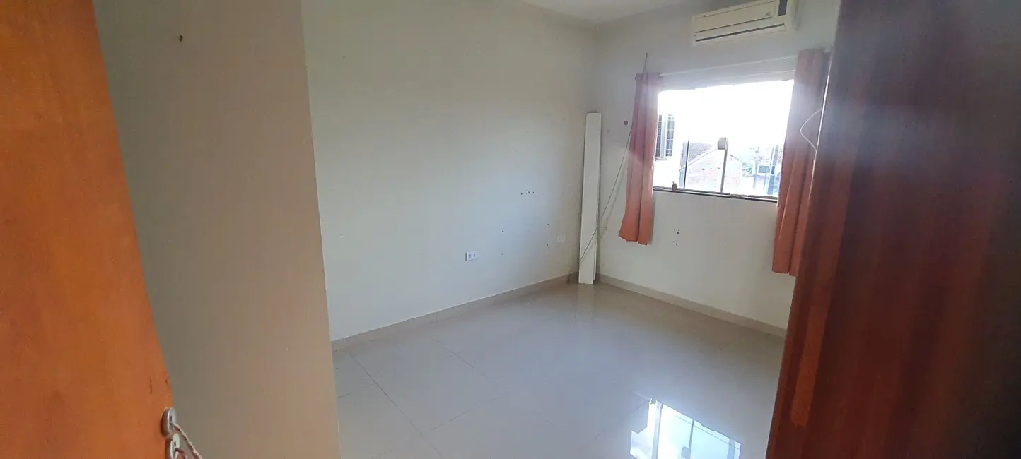 Foto 5 de Sobrado com 3 quartos à venda, 160m2 em Residencial Mombaça I, Pindamonhangaba - SP