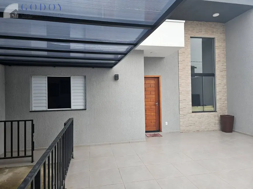 Foto 2 de Casa à venda em Pindamonhangaba - SP