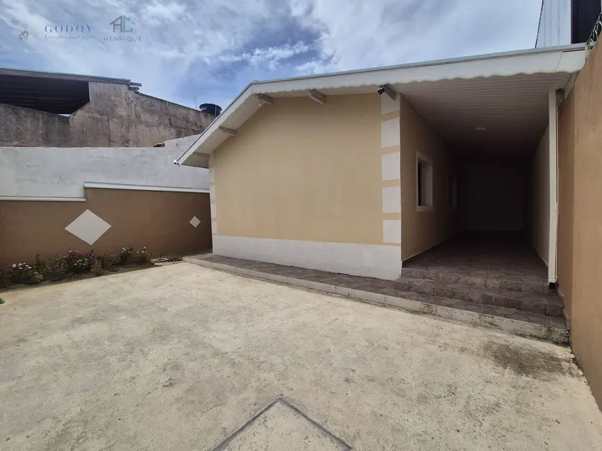 Foto 2 de Casa com 3 quartos à venda, 140m2 em Pindamonhangaba - SP