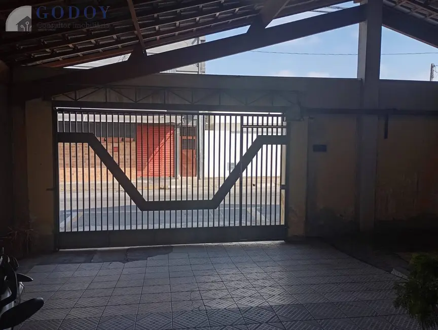 Foto 2 de Casa com 3 quartos à venda e para alugar, 200m2 em Pindamonhangaba - SP