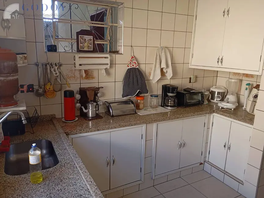 Foto 7 de Casa com 3 quartos para alugar, 200m2 em Pindamonhangaba - SP