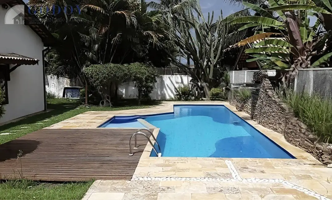 Foto 4 de Casa com 4 quartos para alugar, 397m2 em Vila Bourghese, Pindamonhangaba - SP