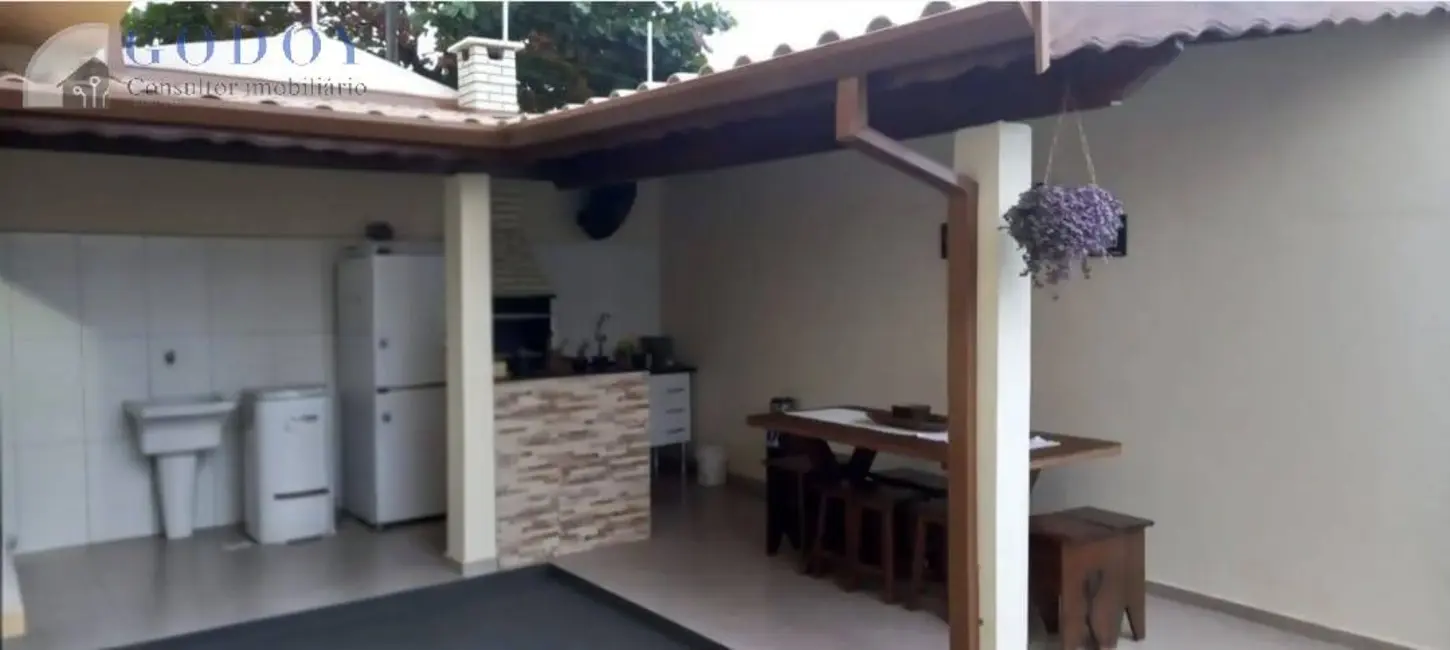 Foto 5 de Sobrado com 2 quartos à venda, 144m2 em Parque São Domingos, Pindamonhangaba - SP