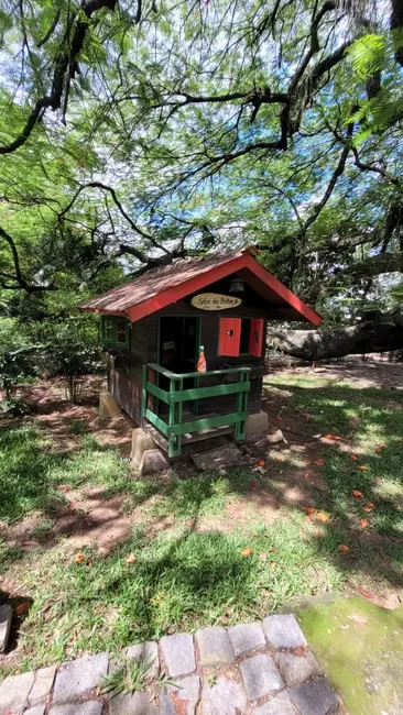 Foto 3 de Casa com 5 quartos para alugar, 350m2 em Bela Vista, Pindamonhangaba - SP