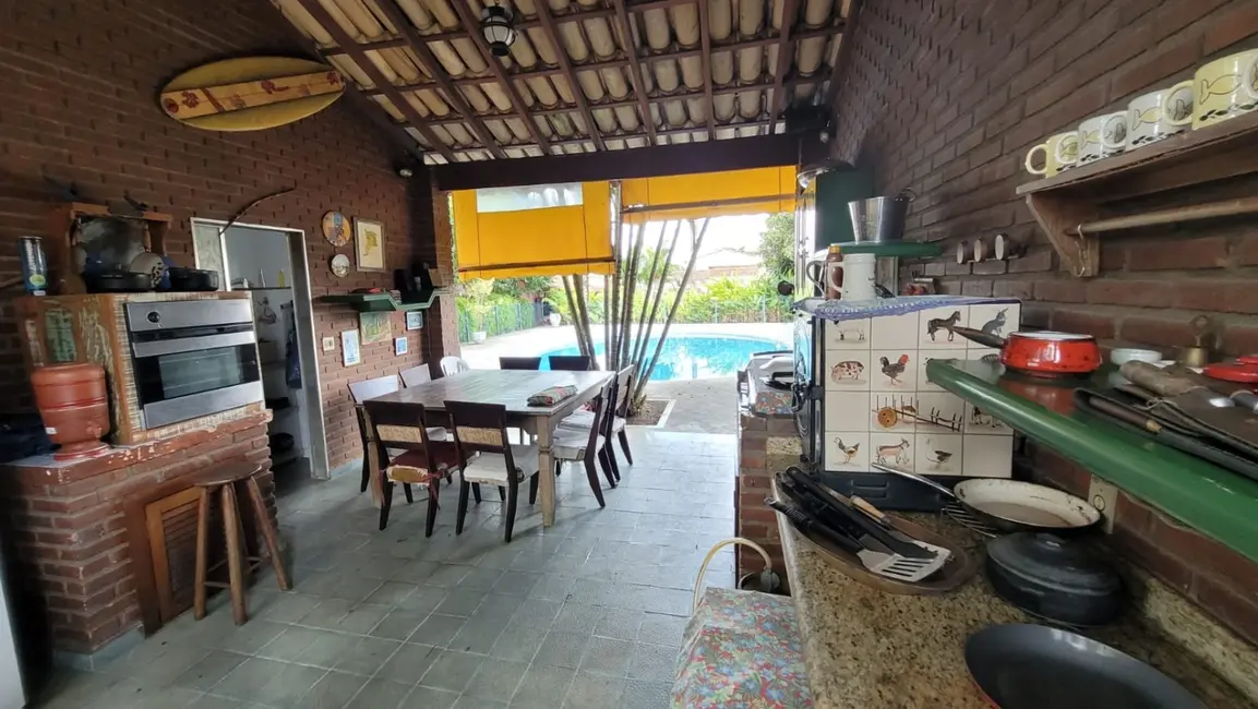 Foto 9 de Casa com 5 quartos para alugar, 350m2 em Bela Vista, Pindamonhangaba - SP