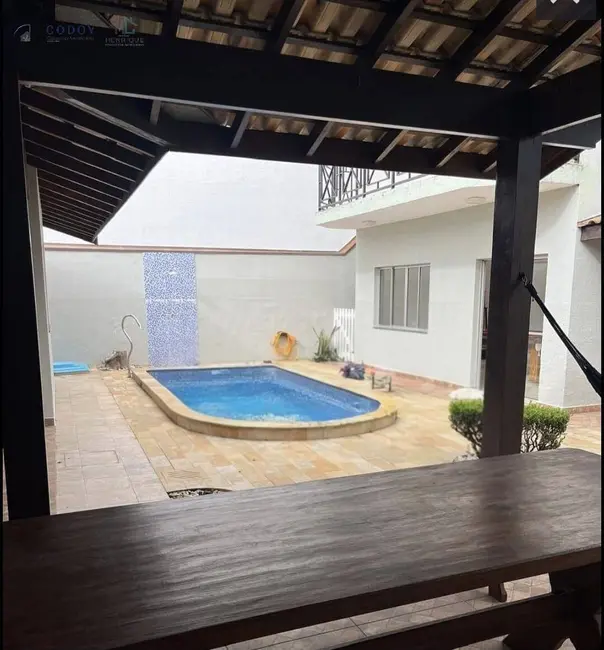 Foto 5 de Casa de Condomínio com 5 quartos à venda, 300m2 em Pindamonhangaba - SP