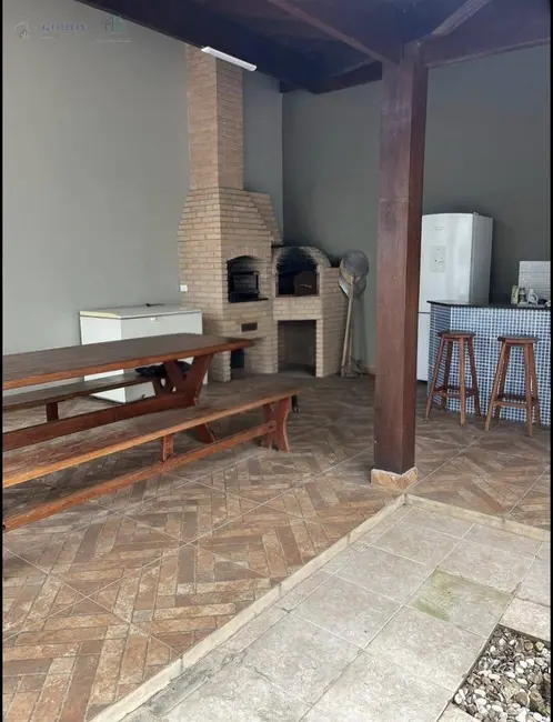 Foto 2 de Casa de Condomínio com 5 quartos à venda, 300m2 em Pindamonhangaba - SP