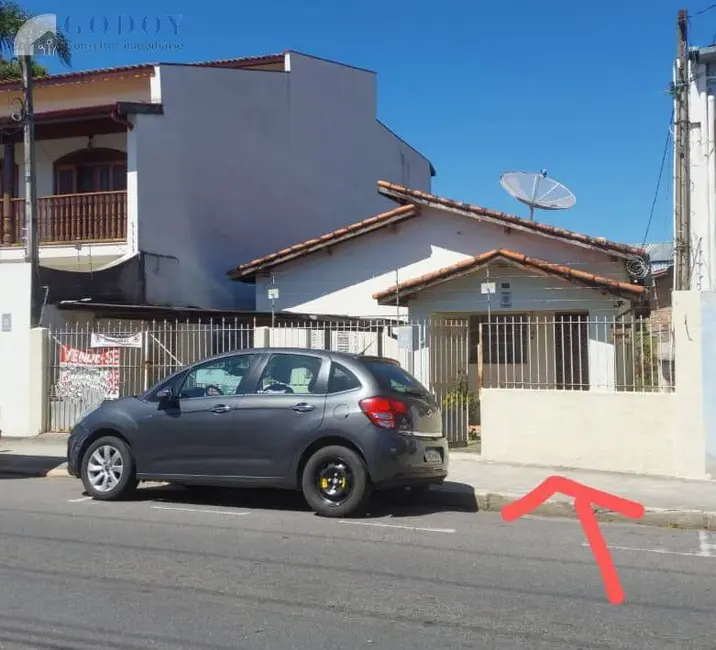 Foto 1 de Casa com 3 quartos à venda, 88m2 em Pindamonhangaba - SP