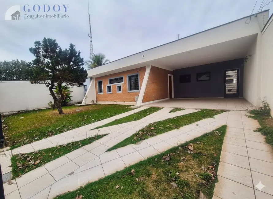 Foto 2 de Casa com 4 quartos à venda, 249m2 em Chácara da Galega, Pindamonhangaba - SP