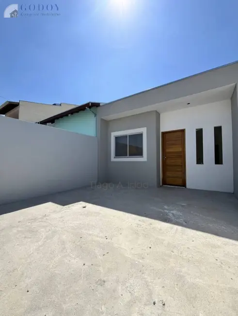 Casa com 2 quartos à venda, 60m2 em Residencial e Comercial Portal dos Eucaliptos, Pindamonhangaba - SP - imagem 1 Foto 1 de Casa com 2 quartos à venda, 60m2 em Residencial e Comercial Portal dos Eucaliptos, Pindamonhangaba - SP