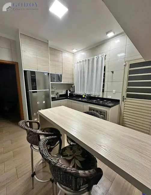 Foto 1 de Casa com 2 quartos para alugar, 125m2 em Residencial Campo Belo, Pindamonhangaba - SP