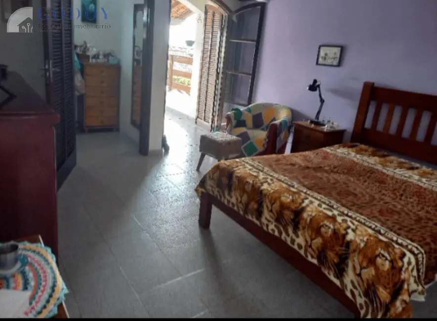 Foto 7 de Sobrado com 3 quartos à venda e para alugar, 165m2 em Jardim Rosely, Pindamonhangaba - SP