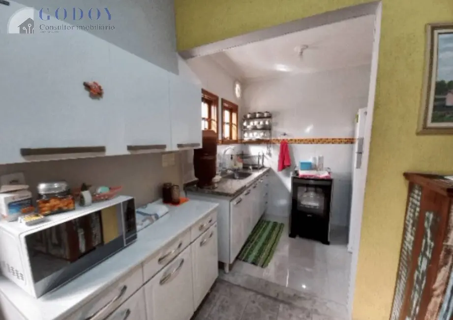 Foto 5 de Sobrado com 3 quartos à venda e para alugar, 165m2 em Jardim Rosely, Pindamonhangaba - SP