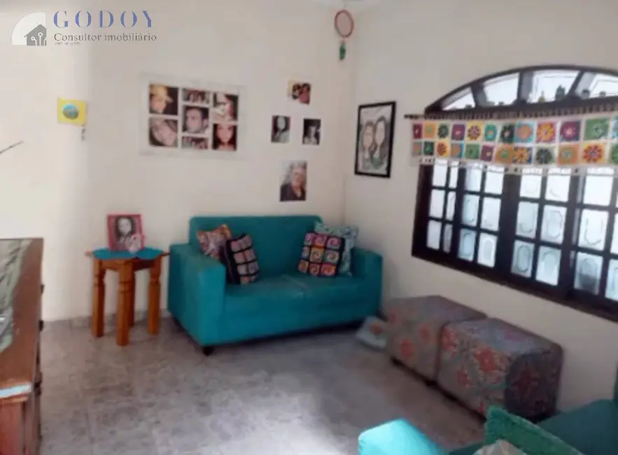 Foto 2 de Sobrado com 3 quartos à venda e para alugar, 165m2 em Jardim Rosely, Pindamonhangaba - SP